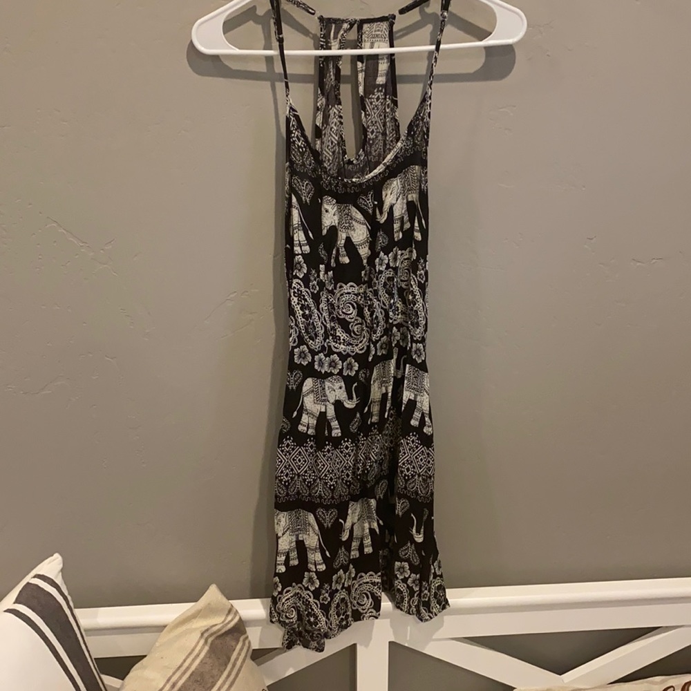 Size medium elephant black dress